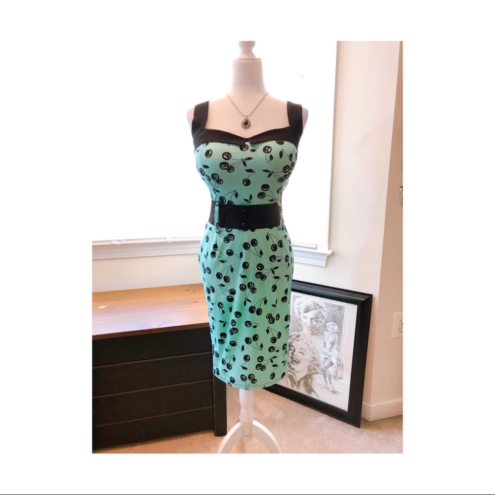 Switchblade Stiletto Pin-up Dress